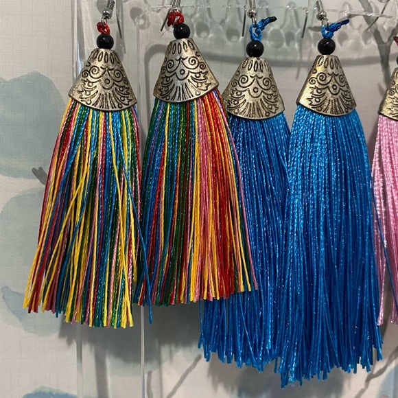 5 Pairs of Boho Tassel Earrings Never Worn - Picture 3 of 6